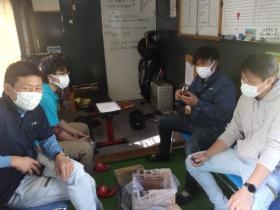 左下が社長ですが、社員との距離が近くなんでも話せる環境です。