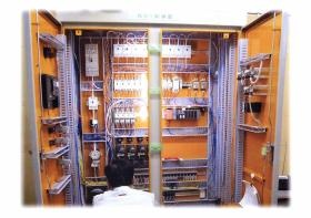 制作する制御盤の一例