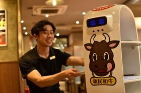 外食 焼肉のワタミ ホール作業風景