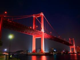 若戸大橋のライトアップも弊社が施工しました