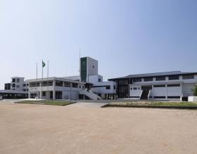 ２０２０年に長寿命化改良工事が完成した市立小野南中学校です。