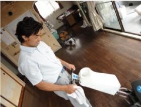 フロアクリーニング