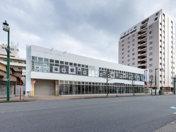 新潟市中央区古町にセンターがございます。