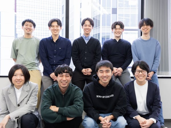 20代が中心の弊社では、職種や役職、年齢関係なく、各メンバーが主体的に意見や提案を言えることを大切にしています！