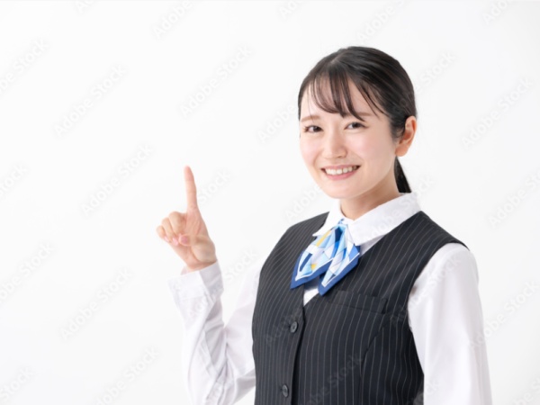 自社オフィスビルの受付スタッフ（未経験者歓迎・学歴不問）