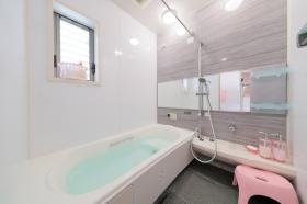 障がい者生活支援施設バスルーム１