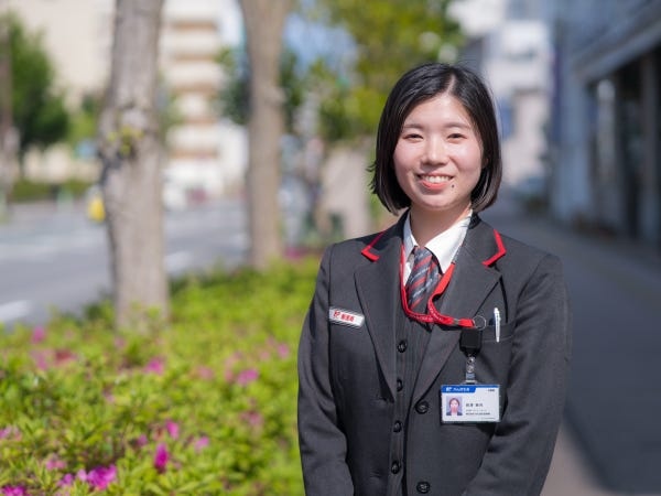 日本郵政グループの一員として、地域に密着してきた当社。個人・法人のお客さまから厚い信頼をいただいています。