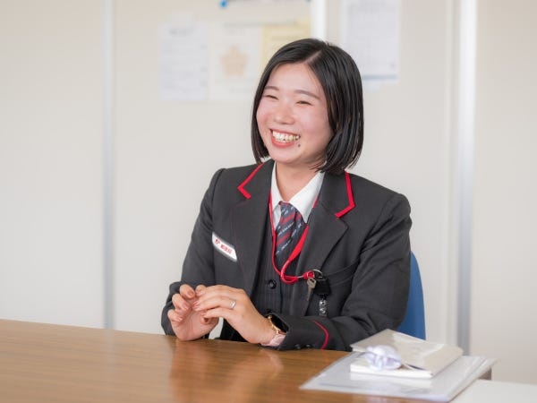 子育て支援が充実しており「産前産後休暇」や「子の看護等休暇」といった制度があります。さらに、育児休業は子どもが3歳になるまで取得可能です。