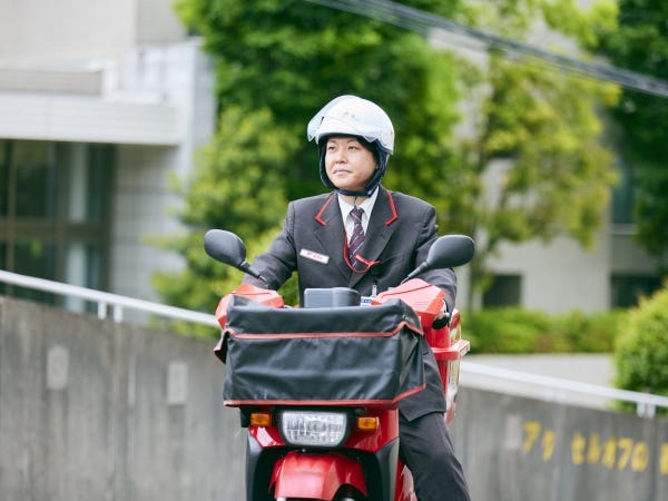 主な拠点は全国各地にある郵便局に併設のかんぽサービス部。どの場所でも高品質なサービスを提供できる体制を整え、お客さまから支持されています。