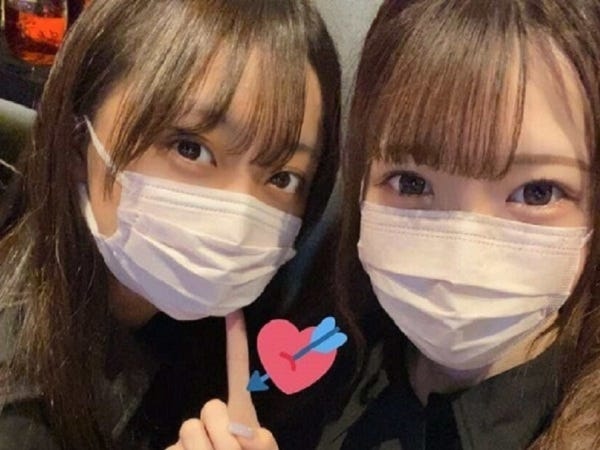 ホールスタッフ