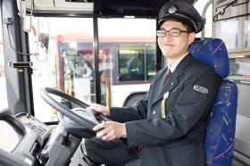 未経験からプロのバス運転士が目指せます