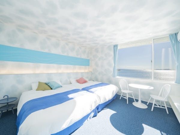 グランピング施設のサービススタッフ