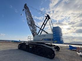 １５０ｔ吊りクレーンです。第１２日の出号に乗っています。