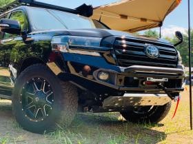 キャンプ好きな方も大歓迎！仕事も遊びもみんな本気です！！