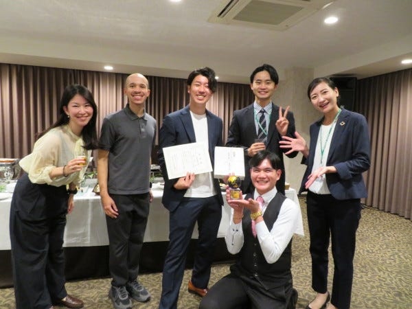 年に2回、輝かしい活躍をされた社員を表彰する制度があります！