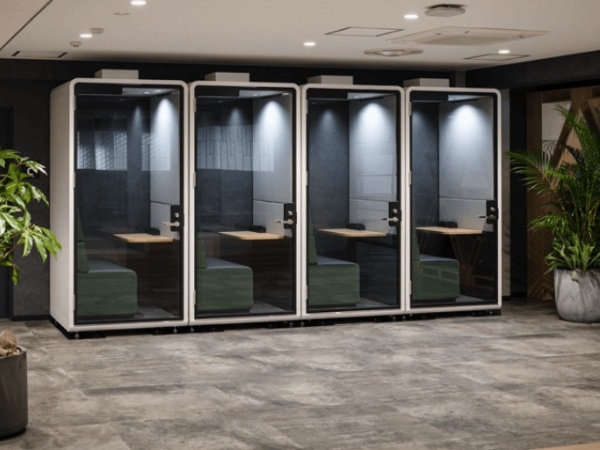 テレカンは集中ブースで！