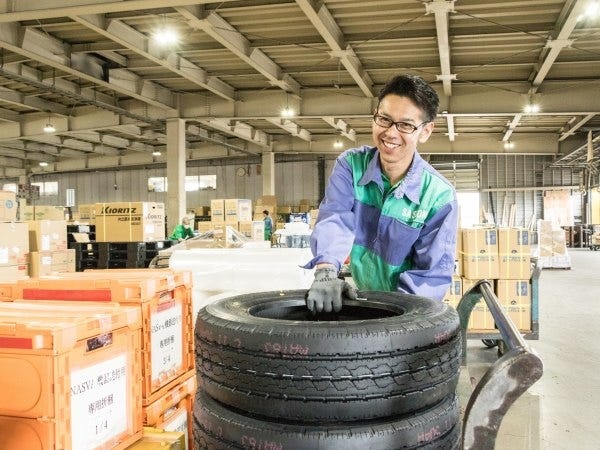 実際に作業場に荷物を確認しに行ったり、作業をしに行くこともあり、いろいろな仕事ができます！