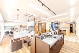 ショールーム店内