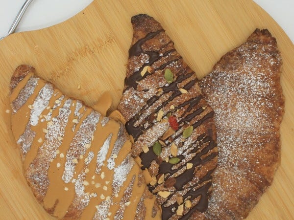 りんご飴スイーツの販売スタッフ（交通費支給あり・未経験OK）