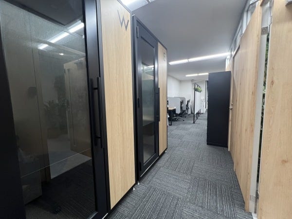 WEBブース完備です！