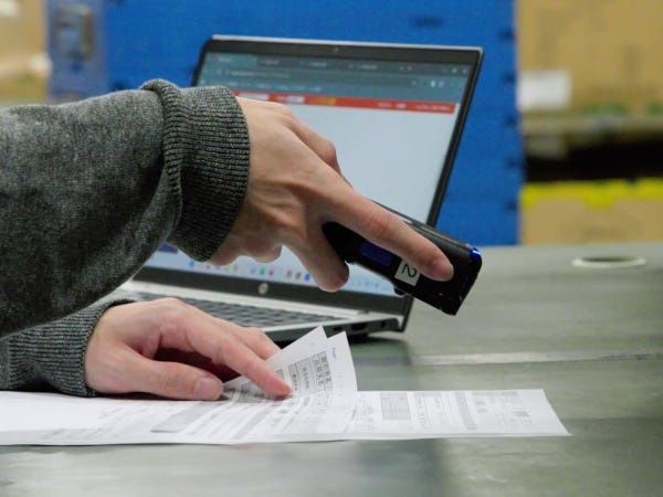 「物流業界」「IT」というホットな分野に携われる仕事です。営業として市場価値を上げたい、成長したいという方はどんどんスキルアップできます！