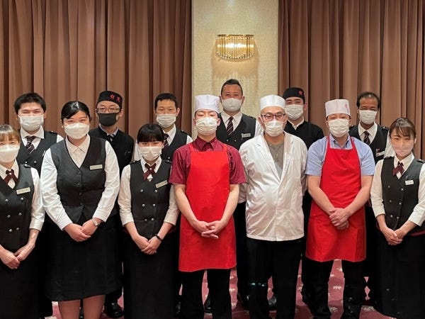 サービススタッフ・接客（飲食店業界経験者大歓迎・未経験者でも安心のサポートあり）