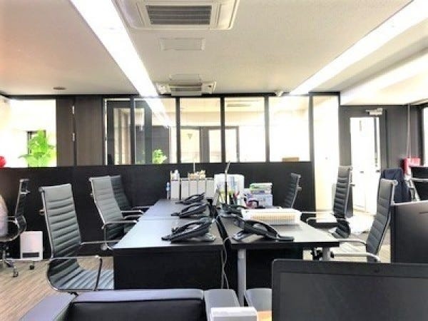 社会保険労務士・社会保険労務士補助（どちらかあれば可能）