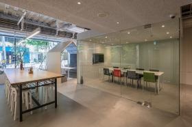 大阪本社 ナレッジコモンズ（社員共有スペース）