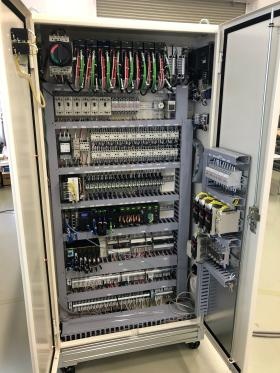 配線工事の様子２