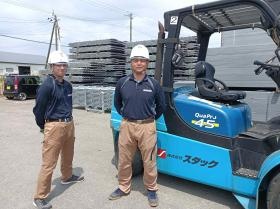 構内はフォークリフトでの作業をメインに整理・整備します。