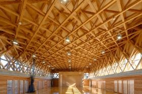 木のあたたかみを感じる公共施設施工例