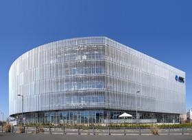 新川崎駅徒歩１０分のキレイなオフィス！