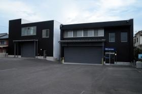 レンタル事業部 建物外観