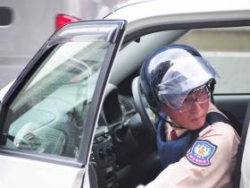 機械警備：警備機器に異常が出た際、現地へ駆けつけます！