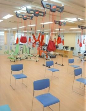 明るく開けた空間で仕事ができます