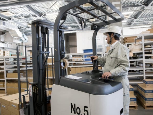 フォークリフト業務！経験を活かしたい方、大歓迎☆