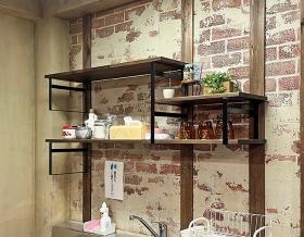 インターネットにて販売している商品（ウォールシェルフ）