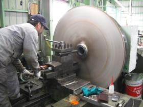 機械加工の様子