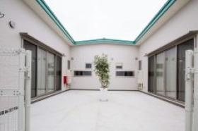 気持ちの良い、リラックスできる中庭です。