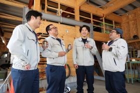 休憩中はワイワイしています！