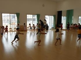 元気いっぱい体動かして♪