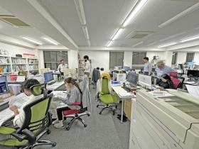 住宅チームの業務中風景