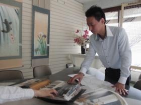 ルート営業の仕事（打ち合わせ中）