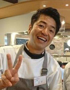 社長の古田もとんかつ職人！