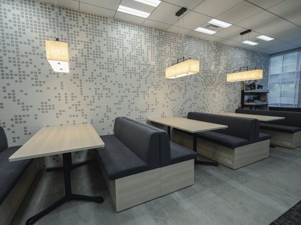 WEBマーケティング企画・WEBマーケ企画・美容系商材のマーケティング戦略の企画（フレックス可）