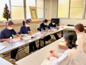 日々一生懸命勉強しています。