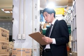 販売だけでなく、在庫管理も自分たちで行います。