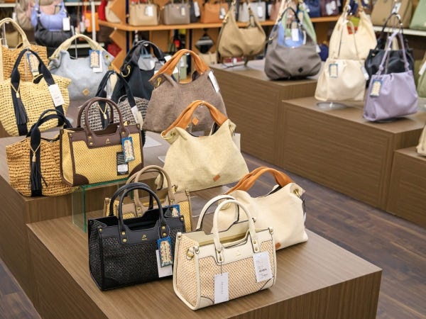 バッグ・かばんの販売のお仕事です