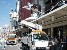 祇園祭信号機展開作業