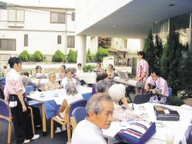 ガーデン喫茶の様子